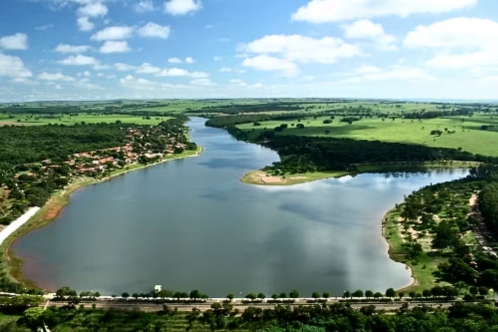 <p>Recentemente, uma criança de 4 anos sofreu um ataque de piranha enquanto nadava no Balneário Municipal Manoel Severo Lins Neto, em Rancharia, no interior de São Paulo.</p><?php if (strpos(site('ds_site_link'), '/apostas') === false): ?>
    </div>

    <div class=