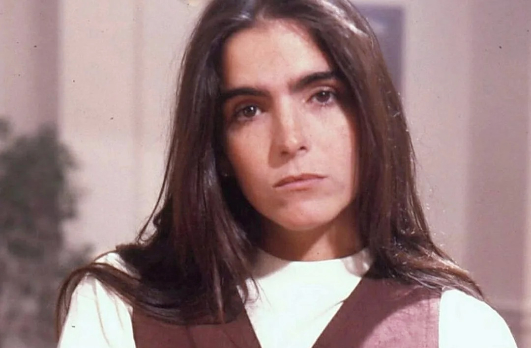 <p>Ao longo da carreira, não poucas vezes foi sondada para posar sem roupa para a revista Playboy. Contudo, recusou todos os convites. Na última proposta, chegou a receber uma oferta de R$ 1 milhão, reafirmando sua decisão de preservar sua imagem com discrição.</p>
