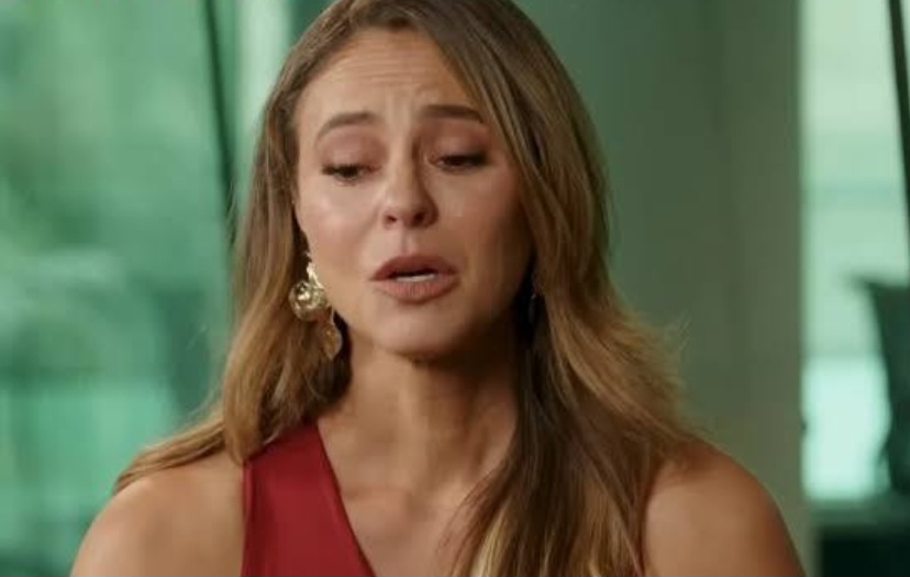 <p>Ela também é uma personalidade bastante popular nas redes sociais e acumula mais de 35 milhões de seguidores no Instagram!</p>
