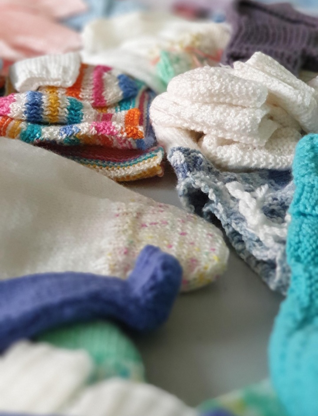 <p>A eficácia da espionagem através do tricô foi tanta que, durante a Segunda Guerra Mundial, as autoridades tomaram medidas para retardar a disseminação de padrões desta atividade.</p>
