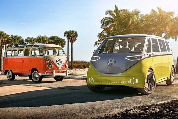 <p>Em 2006, a Kombi passou a ter motor 1.4 Total Flex – que pode funcionar com gasolina, etanol ou mistura dos dois combustíveis – refrigerado a água.</p>
