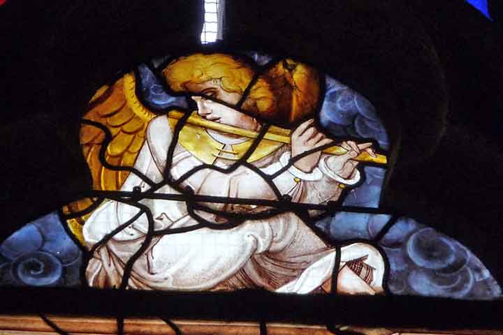 <p>A flauta é associada à suavidade e pureza, representando a voz do espírito. Na tradição bíblica, é mencionada em celebrações e momentos de alegria (Gênesis 4:21). Anjos tocando flauta simbolizam harmonia e comunicação divina.</p>
