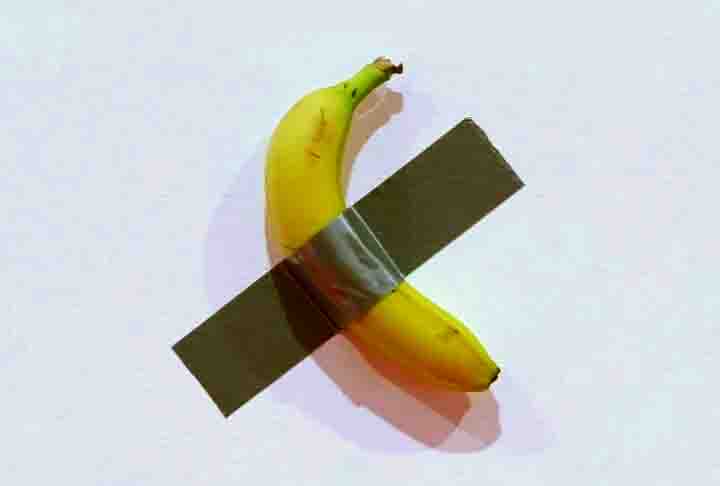 <p>A banana, na verdade, era parte da famosa criação “Comedian”, do artista italiano Maurizio Cattelan. A obra ganhou destaque e chegou a ser vendida por US$ 120 mil (aproximadamente R$ 665 mil) na Art Basel Miami Beach, em dezembro de 2019.</p>
