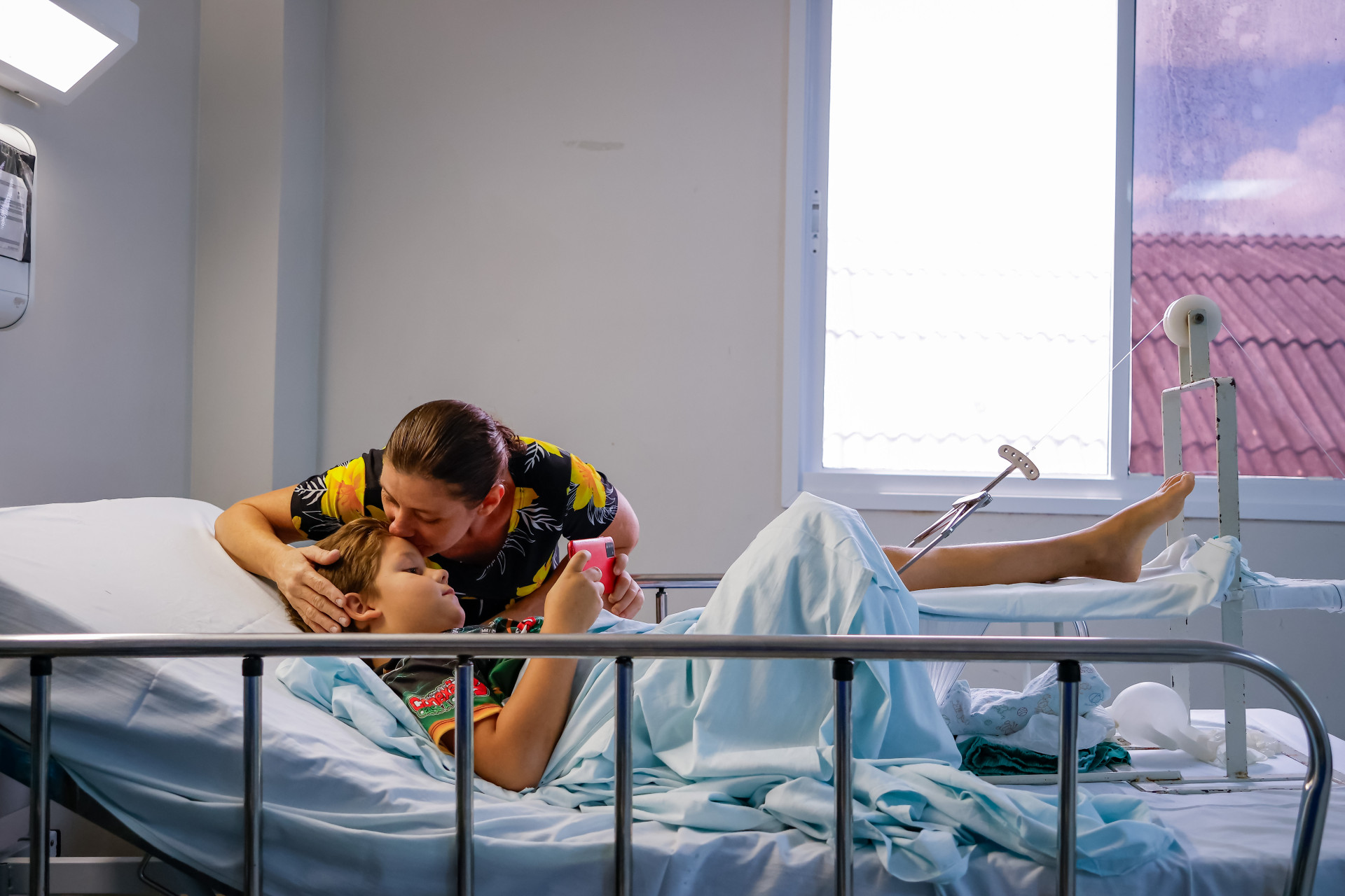 ￼FRANCISCO Almeida da Silva Filho, 6, passou por uma cirurgia após uma queda de bicicleta (Foto: AURÉLIO ALVES)