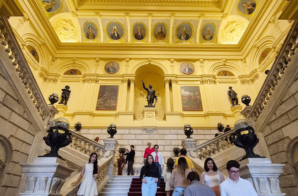 <p>Aberto todos os dias das 6h às 20h, com entrada gratuita, o local é muito frequentado por escolas, pesquisadores e visitantes como espaço de aprendizado sobre a história do Brasil.</p>
