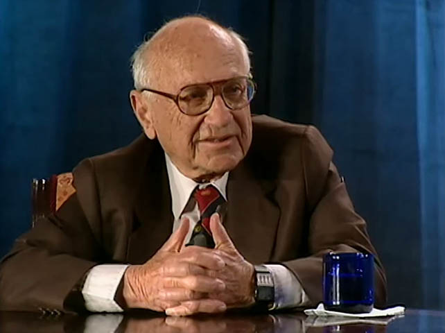 <p>Milton Friedman (1912-2006) – Economista americano e líder da Escola de Chicago, recebeu o Nobel em 1976. Defensor do monetarismo, associava a inflação ao excesso de moeda em circulação. Crítico da intervenção estatal, tornou-se um dos mais influentes pensadores do livre mercado no século XX.</p>

