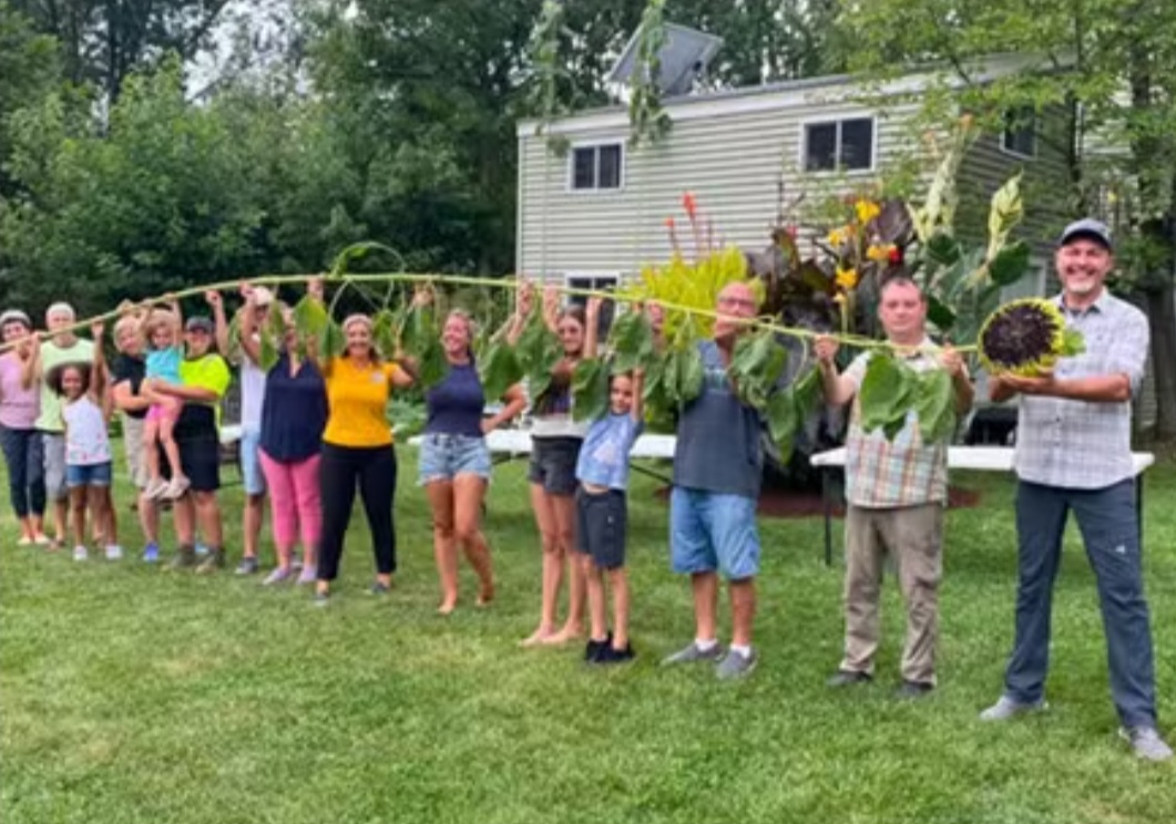 <p>. O novo recorde superou em 1,7 metro a marca anterior de 9,17 metros, conquistada em 2014 pelo alemão Hans-Peter Schiffer.</p></div>

<!-- INTERBANNER 5 [RETANGULO(BR)] - DESKTOP - [INTERNAS] -->
<div class=