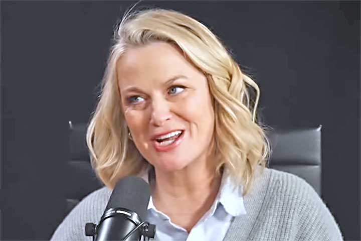 <p>A atração é estruturada como uma série de entrevistas nas quais Amy Poehler recebe convidados para diálogos descontraídos sobre trajetórias profissionais, experiências pessoais e aspectos do cotidiano.</p><?php if (strpos(site('ds_site_link'), '/apostas') === false): ?>
    </div>
    <div class=