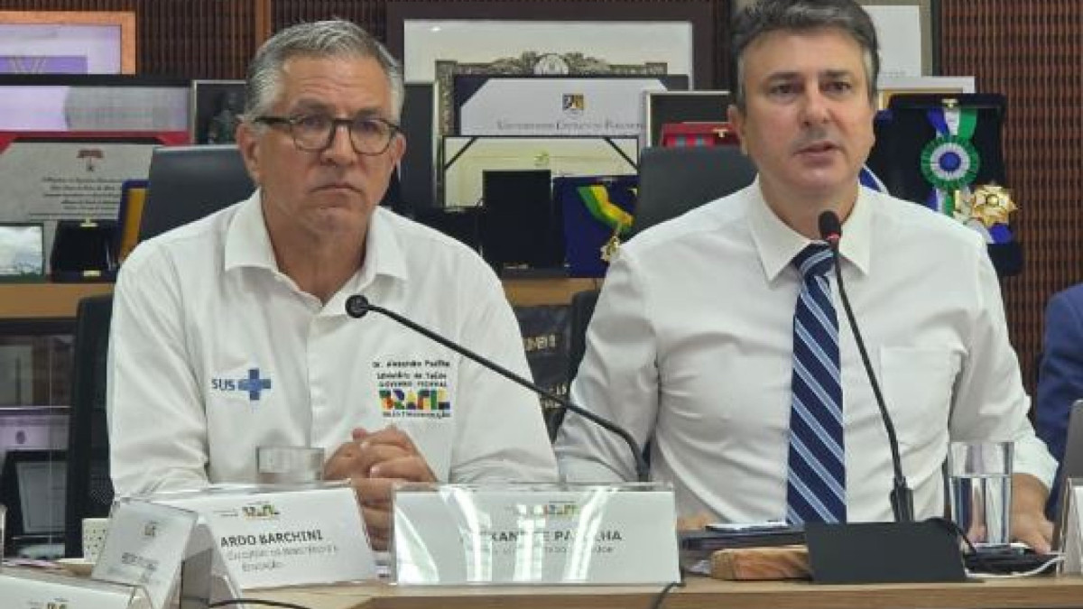 Ministros da Saúde e Educação, Alexandre Padilha e Camilo Santana conversaram com a imprensa em Brasília
