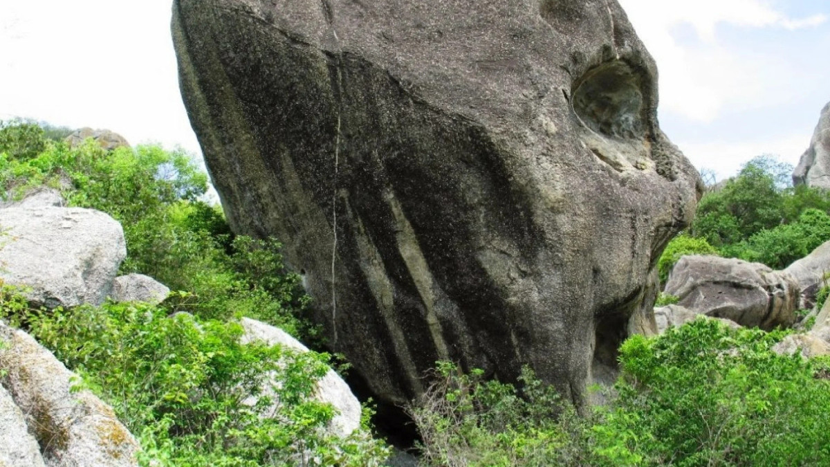 Pedra do ET &eacute; ponto tur&iacute;stico em Quixad&aacute;, no Cear&aacute;. Entenda a fama da cidade que atrai &Oacute;vnis para o Sert&atilde;o 