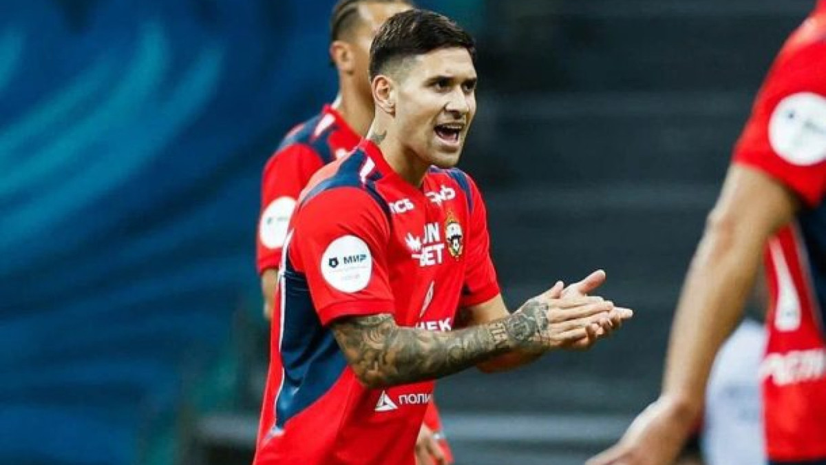 Jogador argentino se aproxima de ser a terceira contratação do Colorado na temporada. Cessão de Villagra será inicialmente por empréstimo 