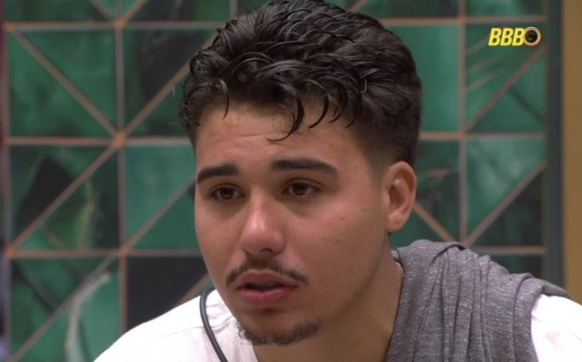 Pedro acionou o botão de desistência e deixou o programa antes da formação do primeiro paredão da edição (Foto: Reprodução gshow/Globo)