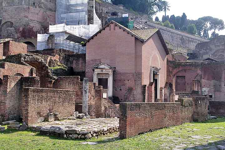<p>A origem das capelas remonta ao Cristianismo primitivo, quando fiéis criavam pequenos espaços para culto em casas ou cavernas. Na Idade Média, nobres e monarcas construíram capelas particulares em castelos e palácios</p><?php if (strpos(site('ds_site_link'), '/apostas') === false): ?>
    </div>
    <div class=