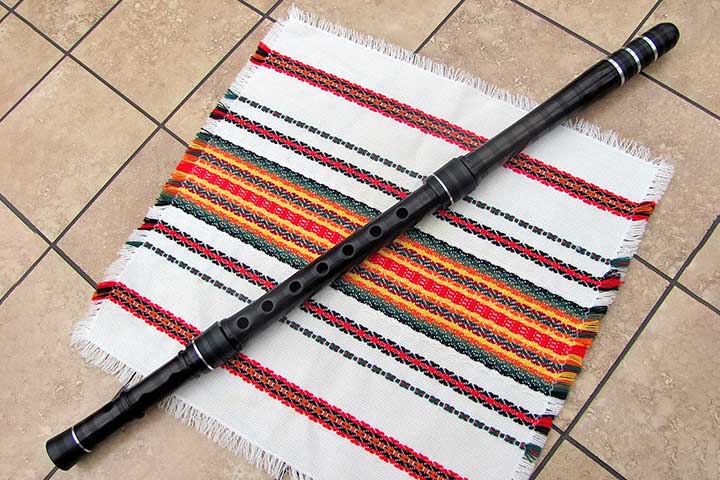 <p>Kaval — Bálcãs<br />
Flauta longa de madeira, produz um som suave e etéreo associado a pastores e canções antigas. É um dos símbolos musicais da região montanhosa dos Bálcãs.</p><?php if (strpos(site('ds_site_link'), '/apostas') === false): ?>
    </div>
    <div class=