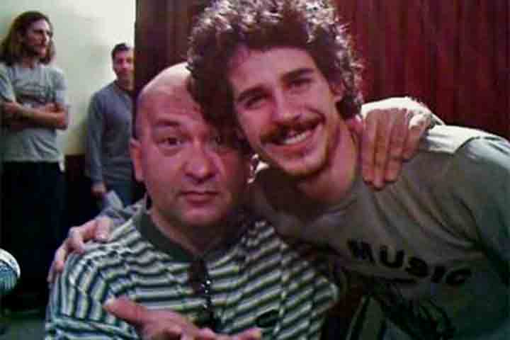 <p>Após um hiato de 11 anos longe da atuação em novelas, Pedro retornou ao gênero em 2024, interpretando Eriberto em “Renascer”. Na trama, ele se envolve amorosamente com Eliana, vivida por Sophie Charlotte, em um papel que marcou seu retorno à TV em grande estilo.</p>
