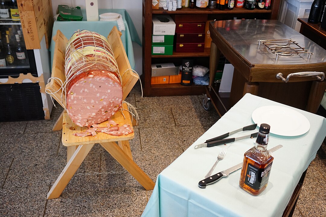 <p>Produtores modernos têm investido em embalagens ecológicas e carnes de origem sustentável para reduzir o impacto ambiental.</p>
