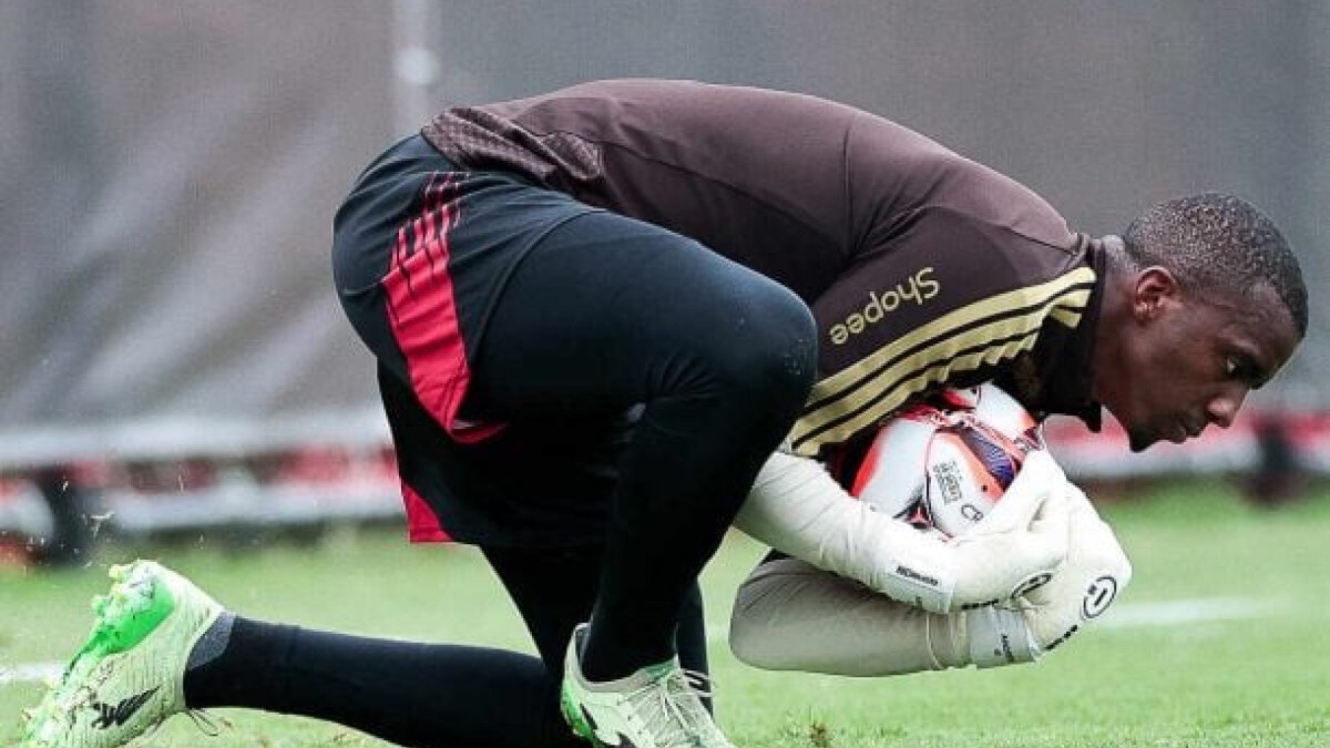 Arqueiro ainda não consta no Boletim Informativo Diário (BID) da CBF, o que o impede de ir a campo nesta quarta-feira (21/1)