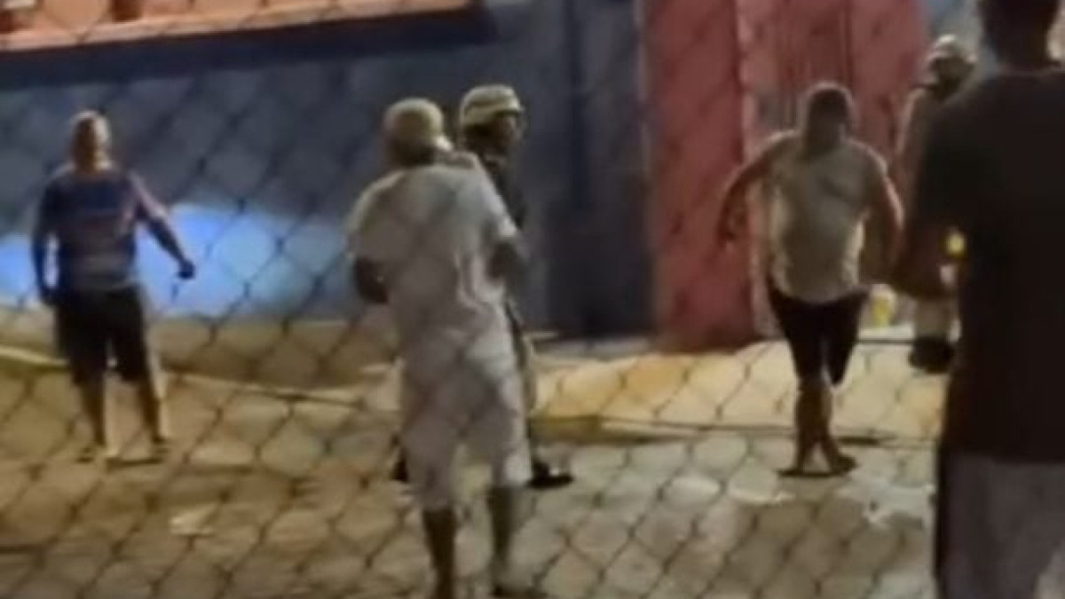 Ex-volante campeão do mundo pelo Internacional denunciou violência sofrida após partida na Vila Capanema