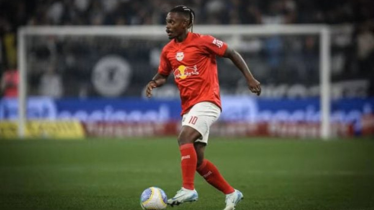 Ex-Grêmio e Bragantino, Lincoln, atualmente no Alverca, fez duras críticas ao treinador sobre período que esteve no Fenerbahce, da Turquia