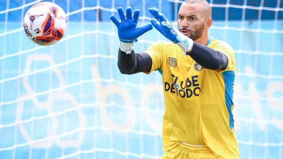 Goleiro não atua desde outubro e aguarda confirmação da regularização para fazer seu primeiro jogo com a camisa do Imortal