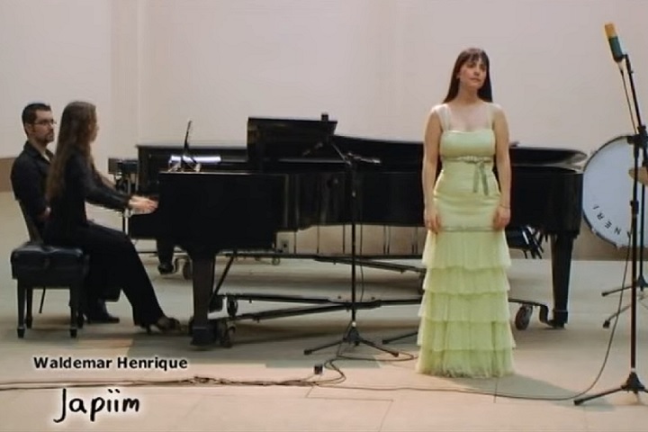 <p>O pássaro já foi homenageado pelo maestro paraense Waldemar Henrique (1905-1995) em uma de suas composições chamada Lendas Amazônicas.</p>
