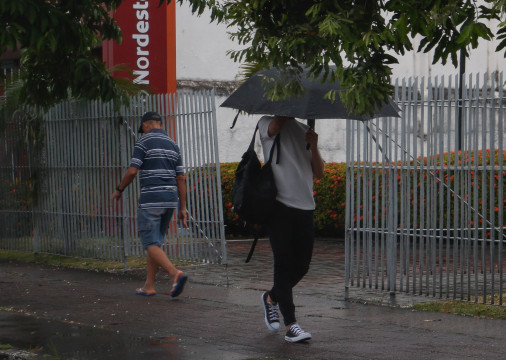 Perigo potencial de chuvas intensas: veja lista de municípios no Ceará
