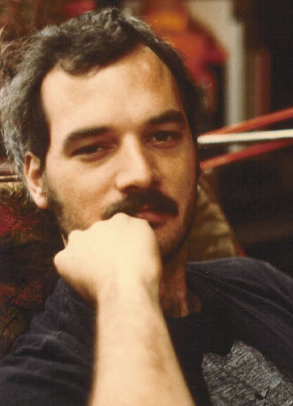 <p><b>Bill Kreutzmann</b><span style=font-weight: 400;> – Nascido em 7 de maio de 1946, é baterista e cofundador do Grateful Dead. Participou das várias fases do grupo e de projetos derivados após a morte de Jerry Garcia.</span></p>
