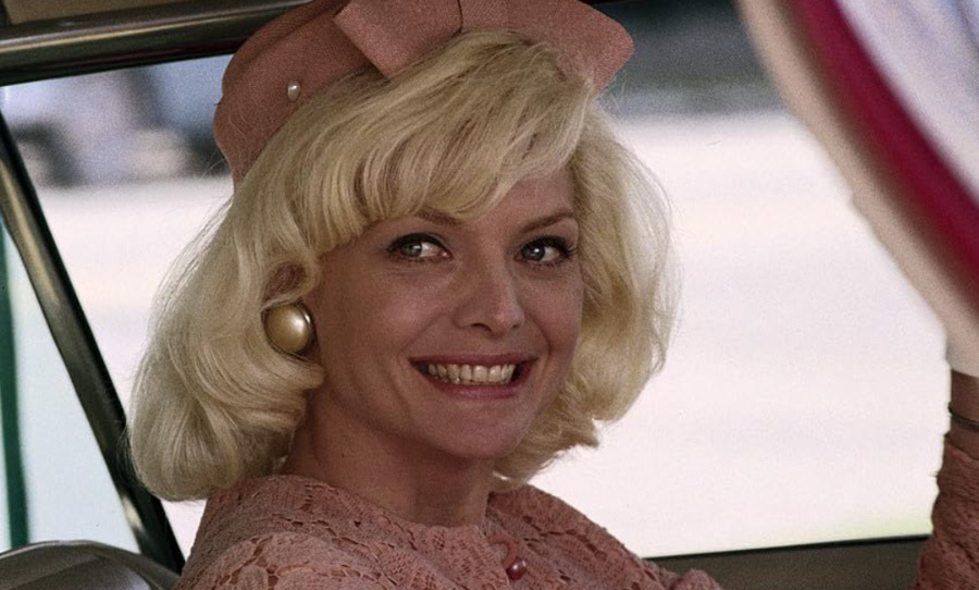 <p>Dois anos depois, levou o Urso de Prata em Berlim pela interpretação em “Love Field” (“As Barreiras do Amor”).</p>
