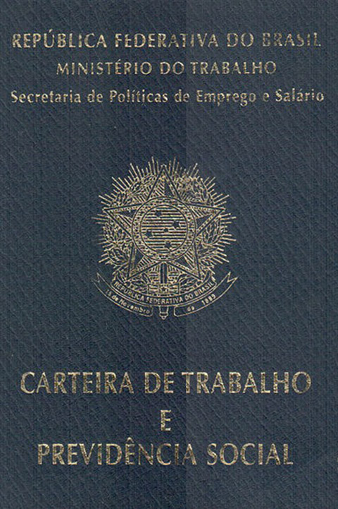 <p>Não ter trabalho traz “consequências duradouras, especialmente quando a pessoa experiencia períodos longos de desemprego ou inatividade”.</p>
