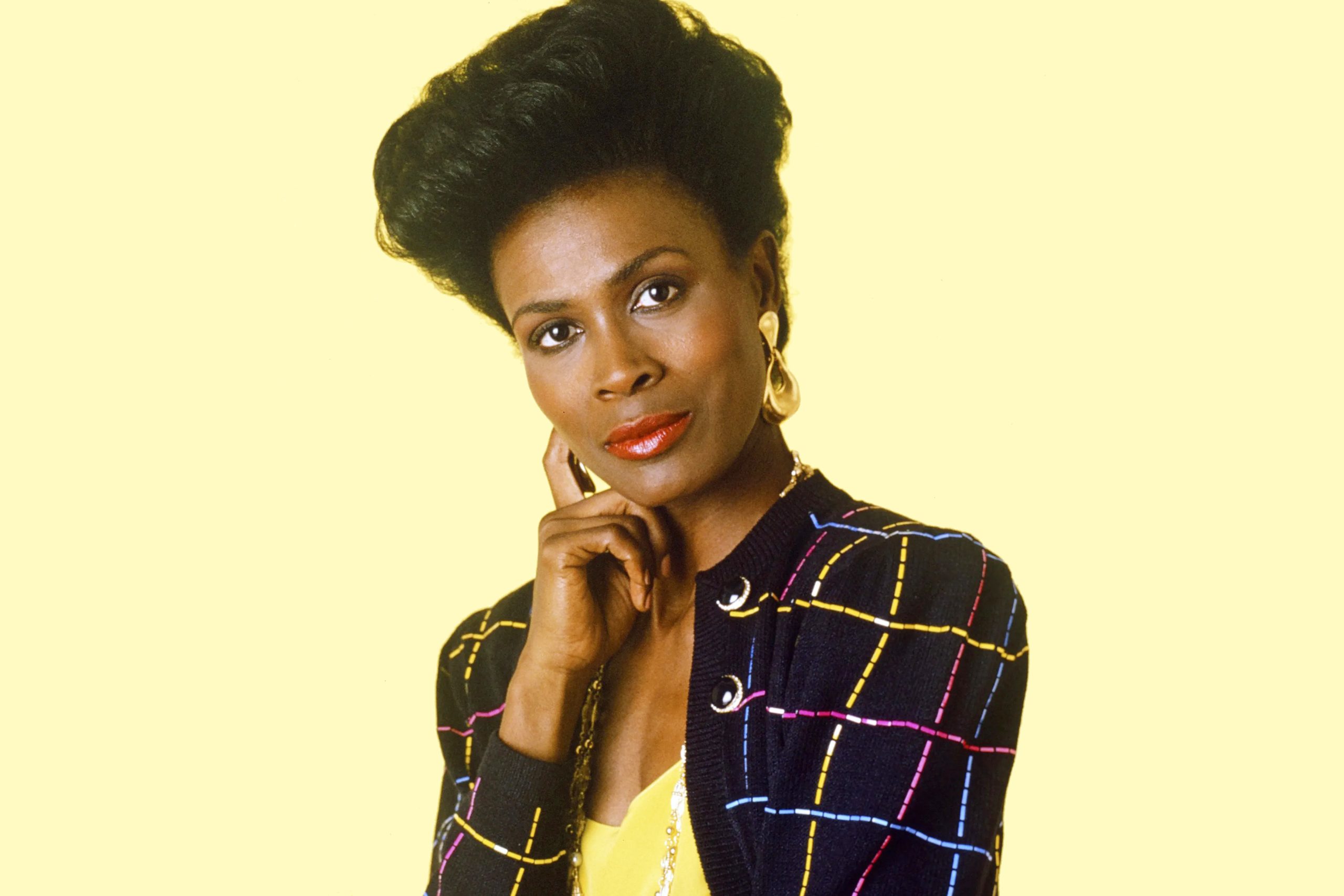 <p>Janet Hubert (Vivian Banks – 1ª versão): A atriz deu vida à primeira Tia Vivian entre 1990 e 1993, mas se despediu do seriado após desentendimentos com integrantes do elenco, como Will Smith. Janet, que também é cantora, depois participou de diversas séries e filmes, incluindo “Friends”, “One Life to Live”, entre outros.</p>
