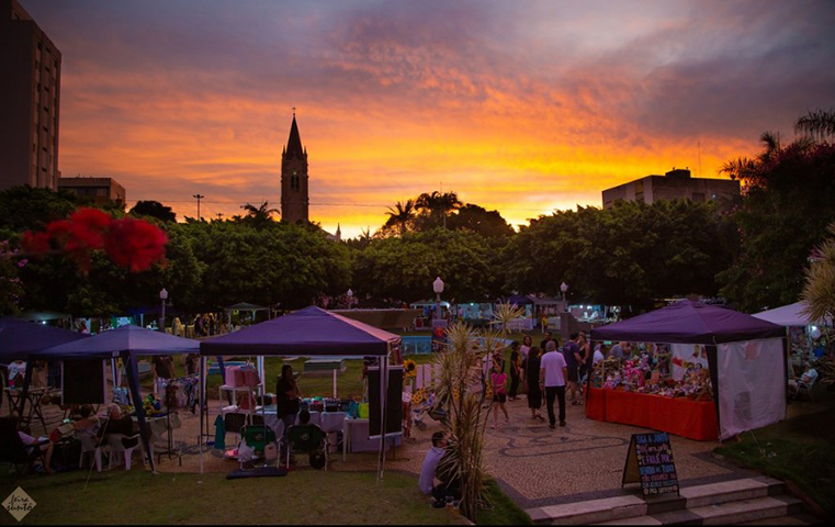 <p>A cidade de São João da Boa Vista é descrita como tranquila, com boa mobilidade e trânsito seguro, onde motoristas respeitam pedestres.</p>
