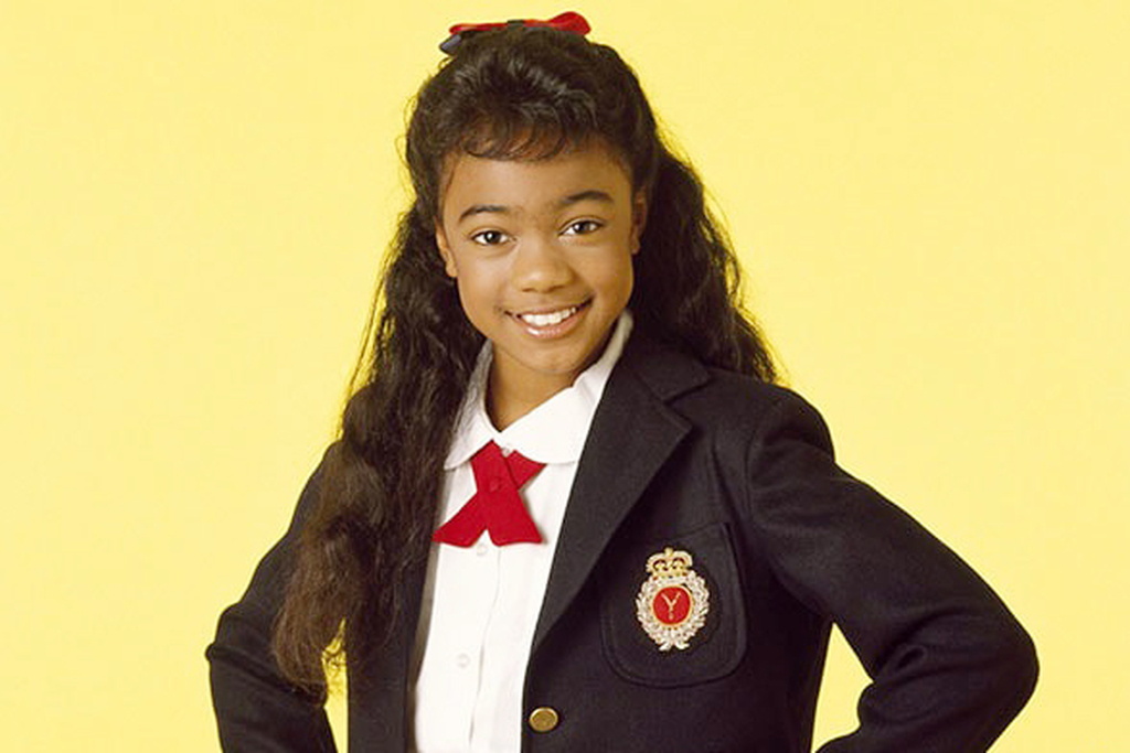 <p>Tatyana Ali (Ashley Banks): Ela também se destaca como cantora de RnB e jazz. Will Smith, aliás, ajudou a impulsionar sua carreira musical. Após a série, participou de diversas séries e filmes, incluindo a popular novela americana “The Young and the Restless”. Também foi porta-voz da campanha presidencial de Barack Obama em 2008.</p>
