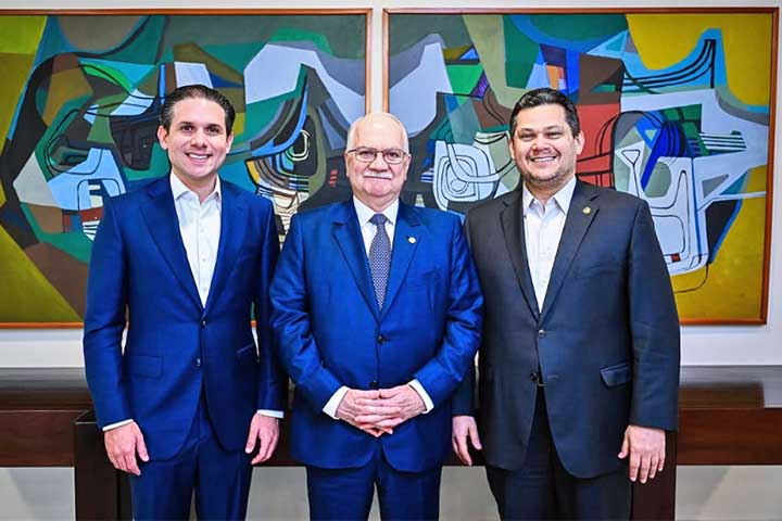 <p><span style=font-weight: 400;>A pesquisa também chama atenção ao comparar o nível de reconhecimento desses dirigentes com o de personagens que não ocupam cargos institucionais. </span></p><?php if (strpos(site('ds_site_link'), '/apostas') === false): ?>
    </div>
    <div class=