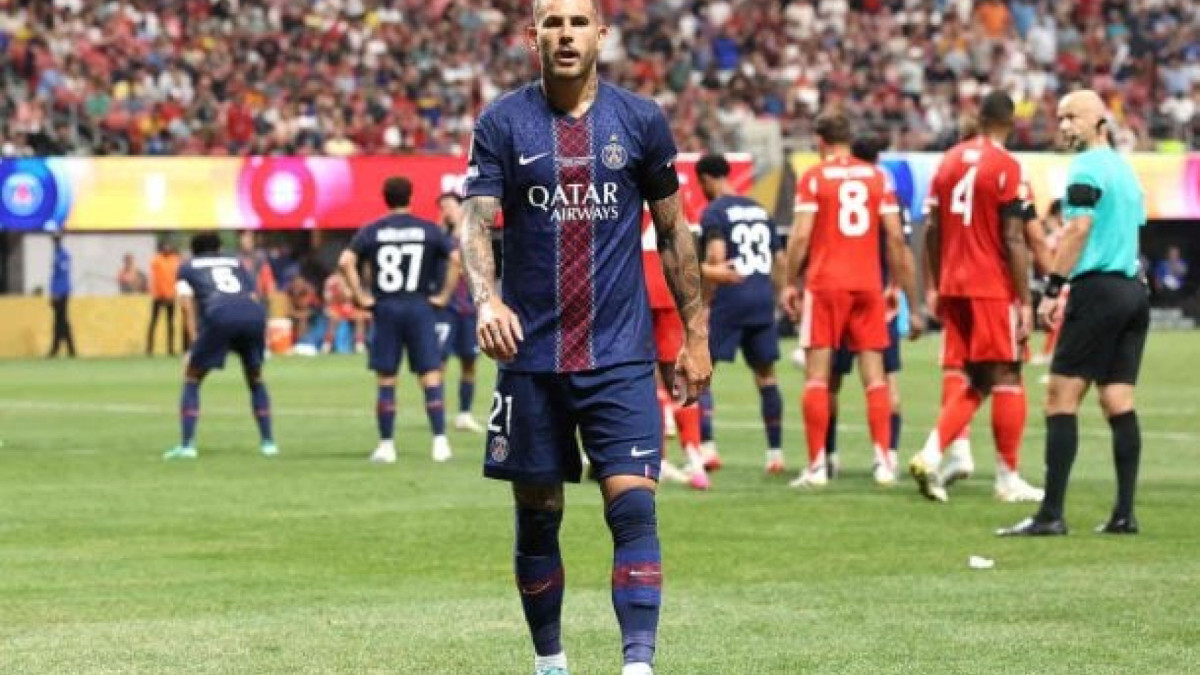 Zagueiro do PSG nega irregularidades, afirma ter sido manipulado emocionalmente e diz que agiu de boa-fé ao acolher família colombiana