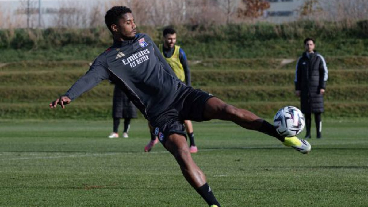 Em situações distintas, times fazem duelo nesta quinta (22), às 14h45 (de Brasília), na Suíça, pela sétima rodada da Europa League