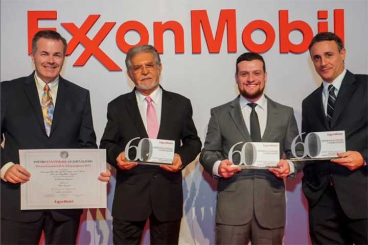 <p><span style=font-weight: 400;>Essa reportagem rendeu a Meirelles o Prêmio ExxonMobil de Jornalismo e abriu caminho para um convite para integrar a equipe da revista Realidade, em São Paulo, onde atuou até 1972.</span></p>
