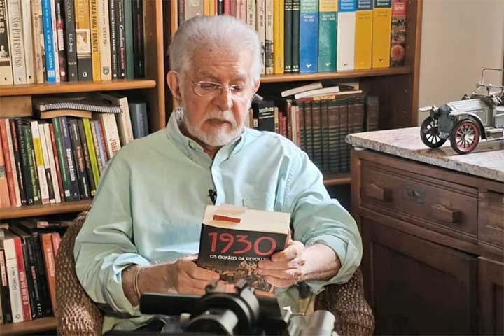 <p><span style=font-weight: 400;>O trabalho foi reconhecido com o Prêmio Vladimir Herzog de Jornalismo e teve repercussões políticas, levando o governo argentino a indenizar famílias de brasileiros vítimas da ditadura naquele país.</span></p>
