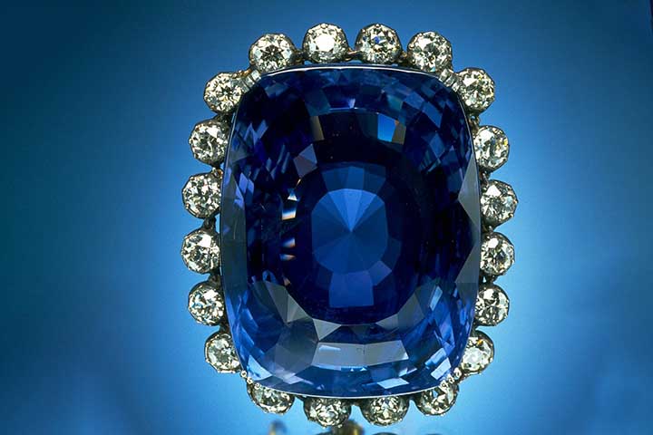 <p>As safiras são pedras preciosas da família do corindon, compostas por óxido de alumínio.</p><?php if (strpos(site('ds_site_link'), '/apostas') === false): ?>

    </div>

    <div class=