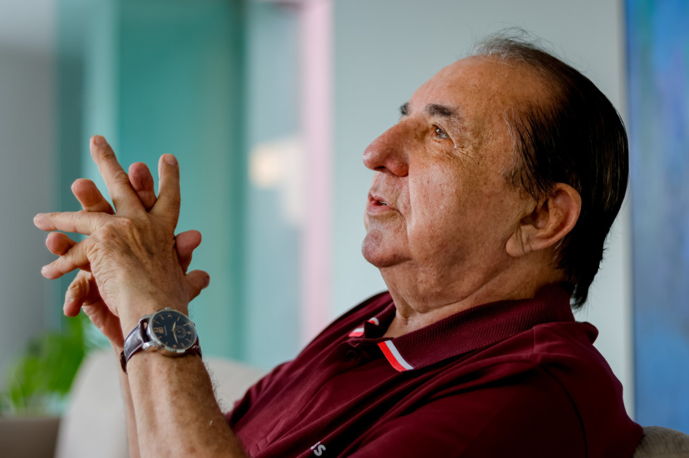 Firmo de Castro recorda a conviv&ecirc;ncia com lideran&ccedil;as pol&iacute;ticas de proje&ccedil;&atilde;o nacional durante a Assembleia Nacional Constituinte(Foto: Aur&eacute;lio Alves/ O POVO)