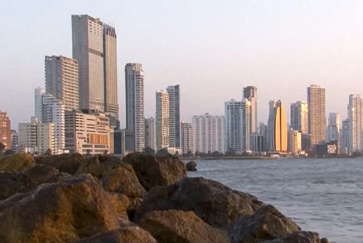 <p>Além disso, especialistas temem que as populações pobres tenham menos recursos do que as áreas dos grandes hotéis para lidar com a força da natureza. Conheça mais sobre Cartagena!</p>
