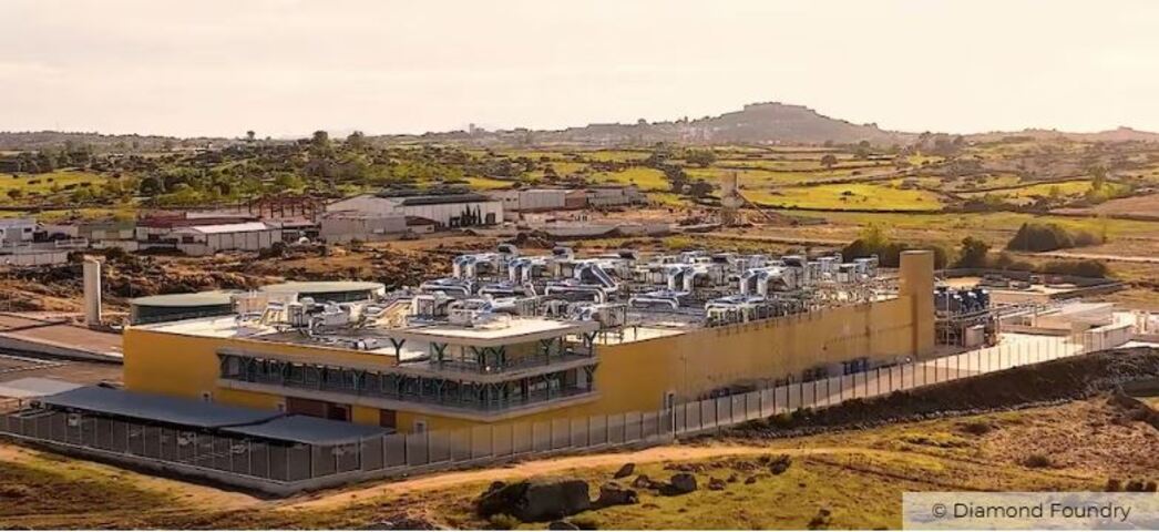 <p>Segundo dados oficiais, a fábrica deverá gerar mais de 2 mil empregos, cerca de 500 diretos e 1.600 indiretos, ligados a serviços auxiliares, cadeia de suprimentos, logística, manutenção e inspeção. Além disso, a iniciativa deve promover a especialização técnica na região.</p><?php if (strpos(site('ds_site_link'), '/apostas') === false): ?>
    </div>
    <div class=