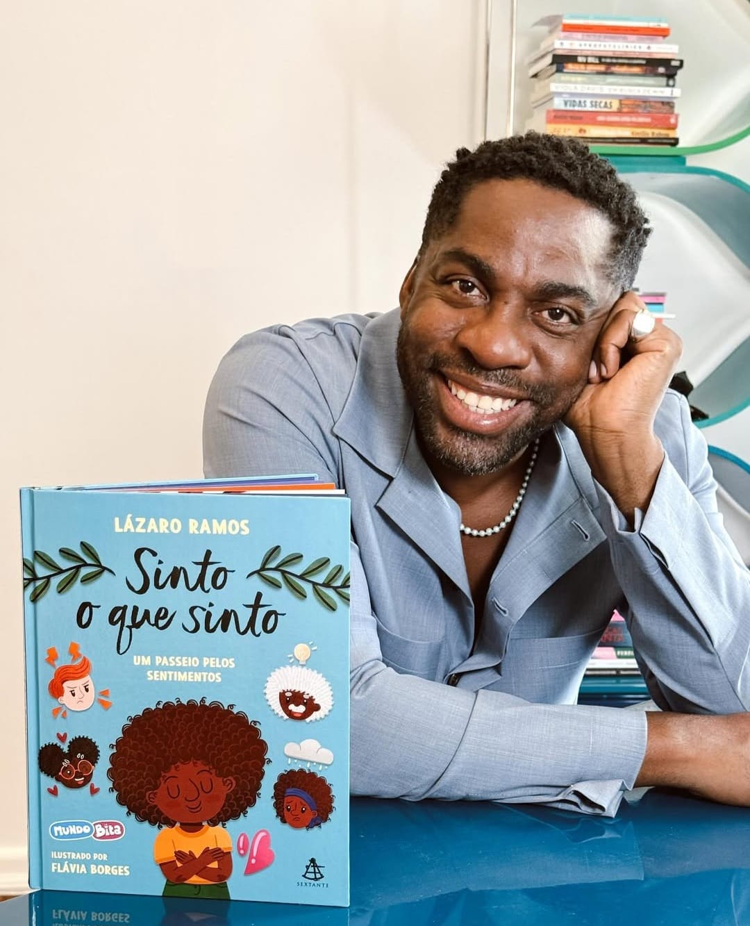 <p>Suas obras abrangem públicos infantis, juvenis e adultos e incluem títulos selecionados para o Programa Nacional do Livro Didático.</p>
