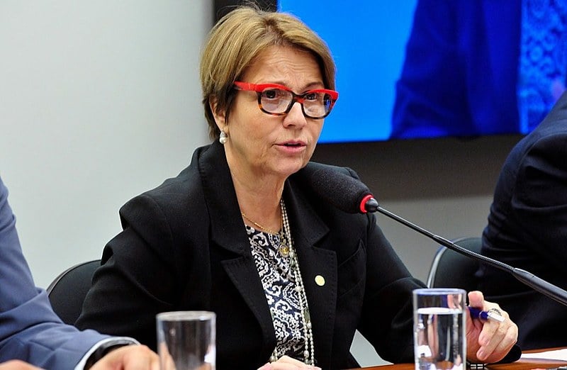<p><span style=font-weight: 400;>Entre os políticos analisados, apenas a senadora Tereza Cristina (PP-MS), ex-ministra da Agricultura, apresenta um índice de desconhecimento superior ao dos atuais líderes do Congresso. </span></p>
