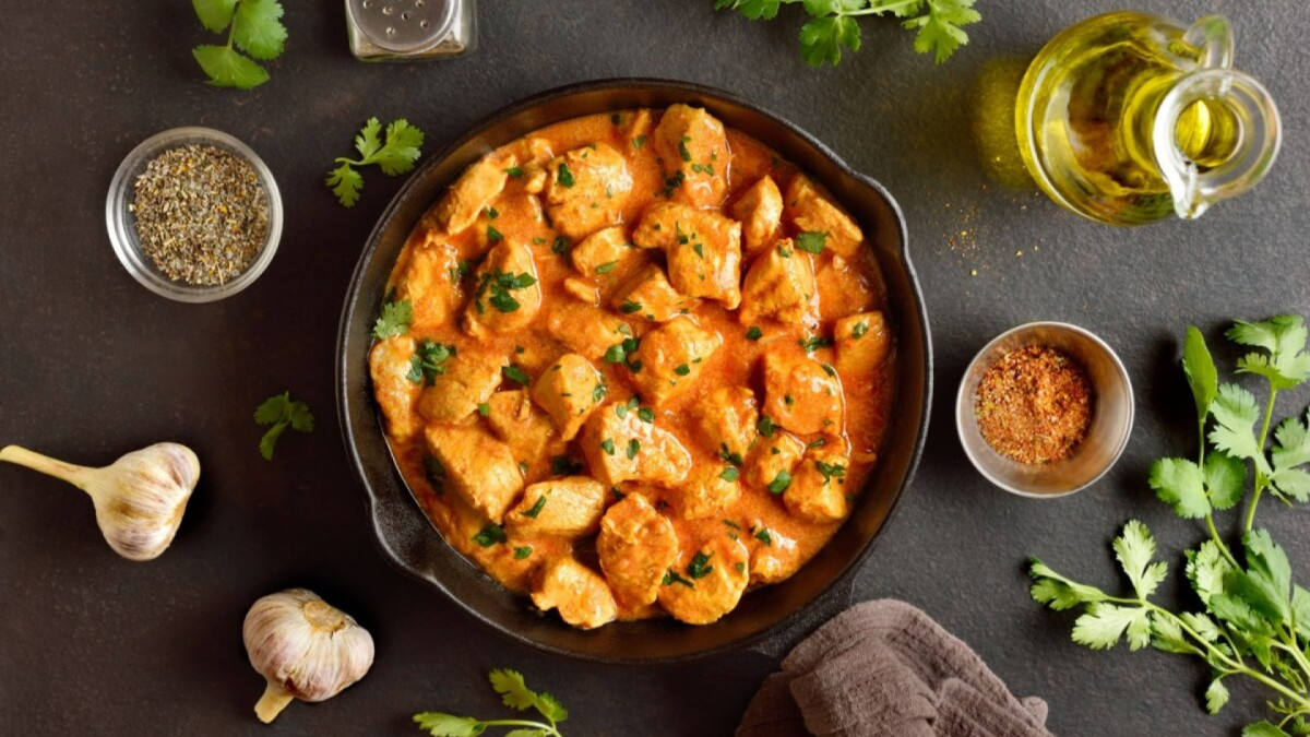 Almoço saudável com frango: 5 receitas ricas em proteínas para incluir no cardápio