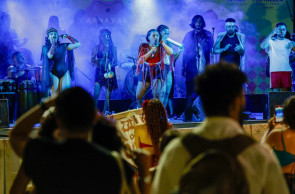 Bloco Raízes de Griô reverencia mulheres negras no Pré-Carnaval na Praça dos Leões
 nesta sexta-feira, 23