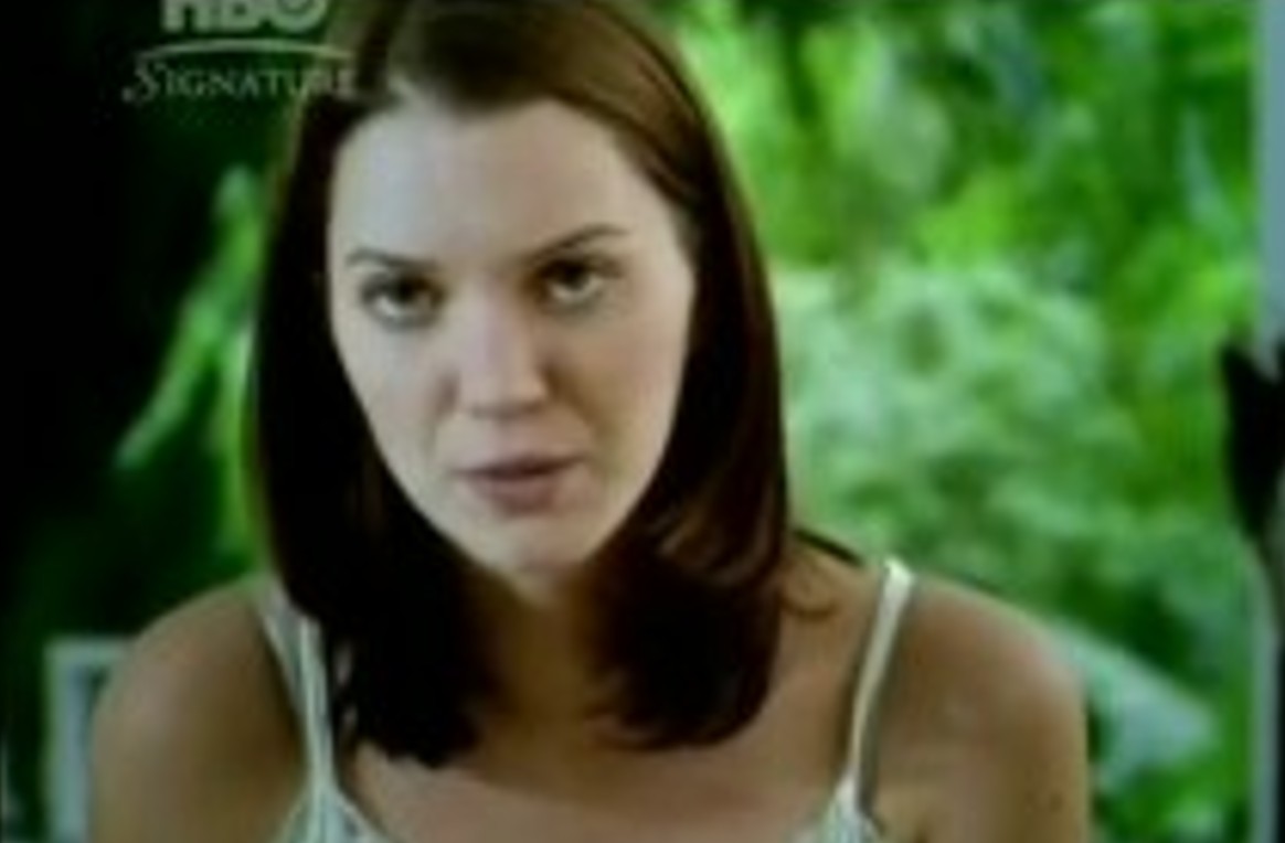 <p><span style=font-weight: 400;>Sua estreia na televisão ocorreu em </span><b>“Mandrake”</b><span style=font-weight: 400;>, série da HBO exibida em 2007, na qual interpretou Valentina no episódio </span><b>“Rosas Negras”</b><span style=font-weight: 400;>. A produção é baseada na obra de Rubem Fonseca e acompanha a rotina de um advogado criminalista no Rio de Janeiro.</span></p><?php if (strpos(site('ds_site_link'), '/apostas') === false): ?>
    </div>
    <div class=