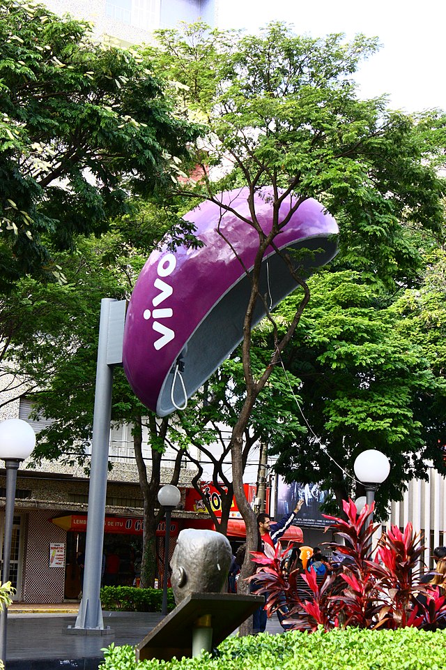 <p><span style=font-weight: 400;>A retirada dos telefones públicos está diretamente relacionada à mudança no modelo de prestação da telefonia fixa no país. </span></p><?php if (strpos(site('ds_site_link'), '/apostas') === false): ?>
    </div>

    <div class=