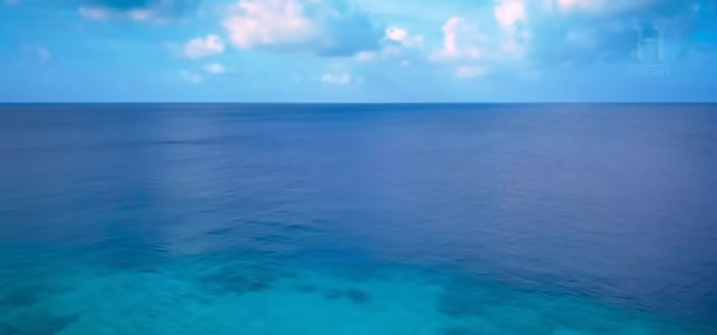 <p>Com a tecnologia moderna, aviões e navios que passam atualmente pela região (uma rota econômica importante) contam com grande aparato de monitoramento, por geolocalização, que não existia em tempos passados.</p>
