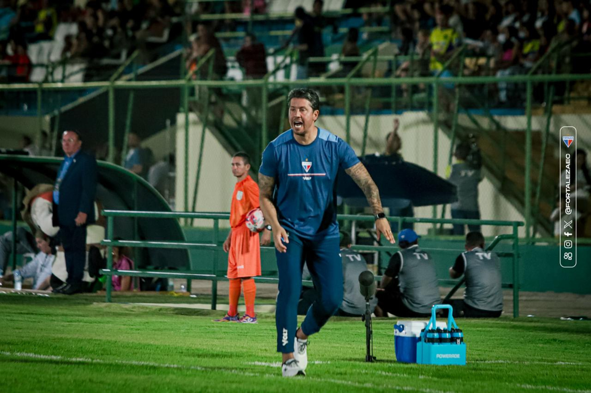 Thiago Carpini comanda o Fortaleza na vitória por 1 a 0, diante do Horizonte. (Foto: Leonardo Moreira / Fortaleza EC)