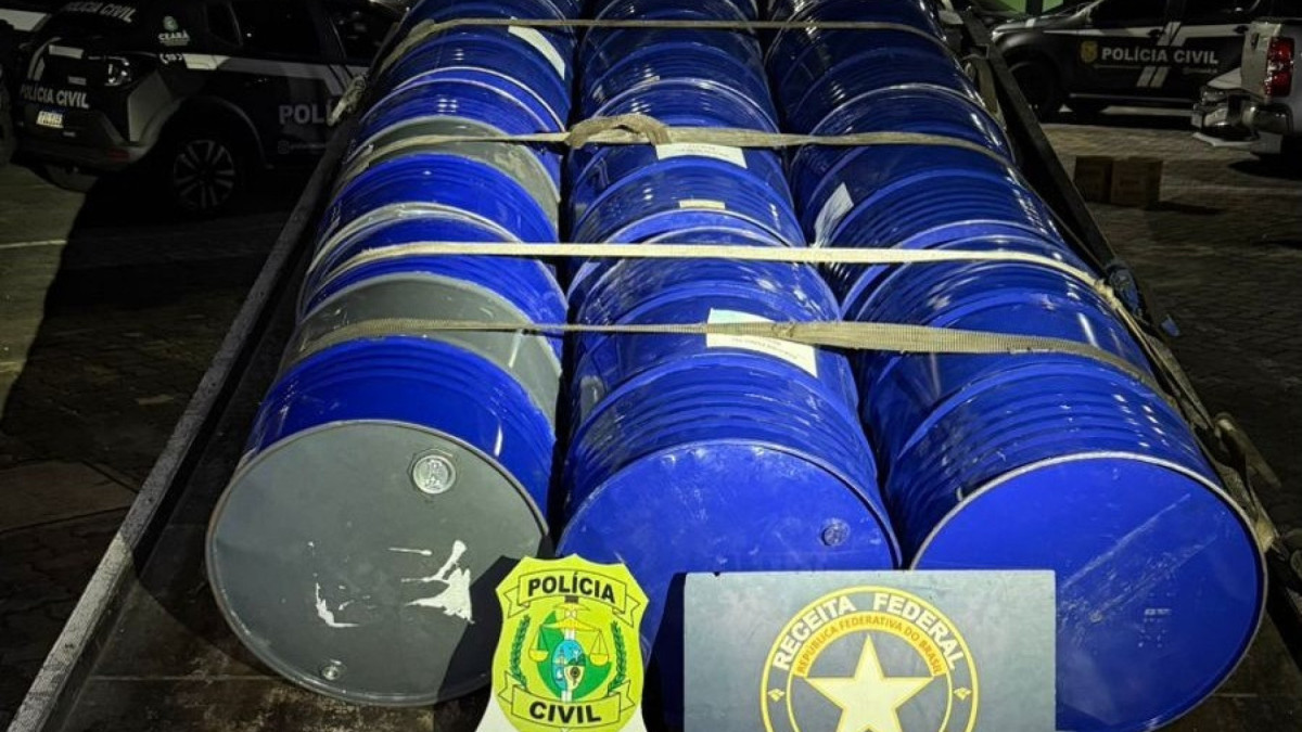 Material ilícito foi apreendido em um imóvel que armazenava a droga em Fortaleza